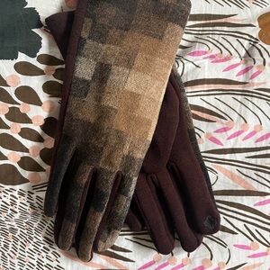 Brown and Tan Patterned Gloves